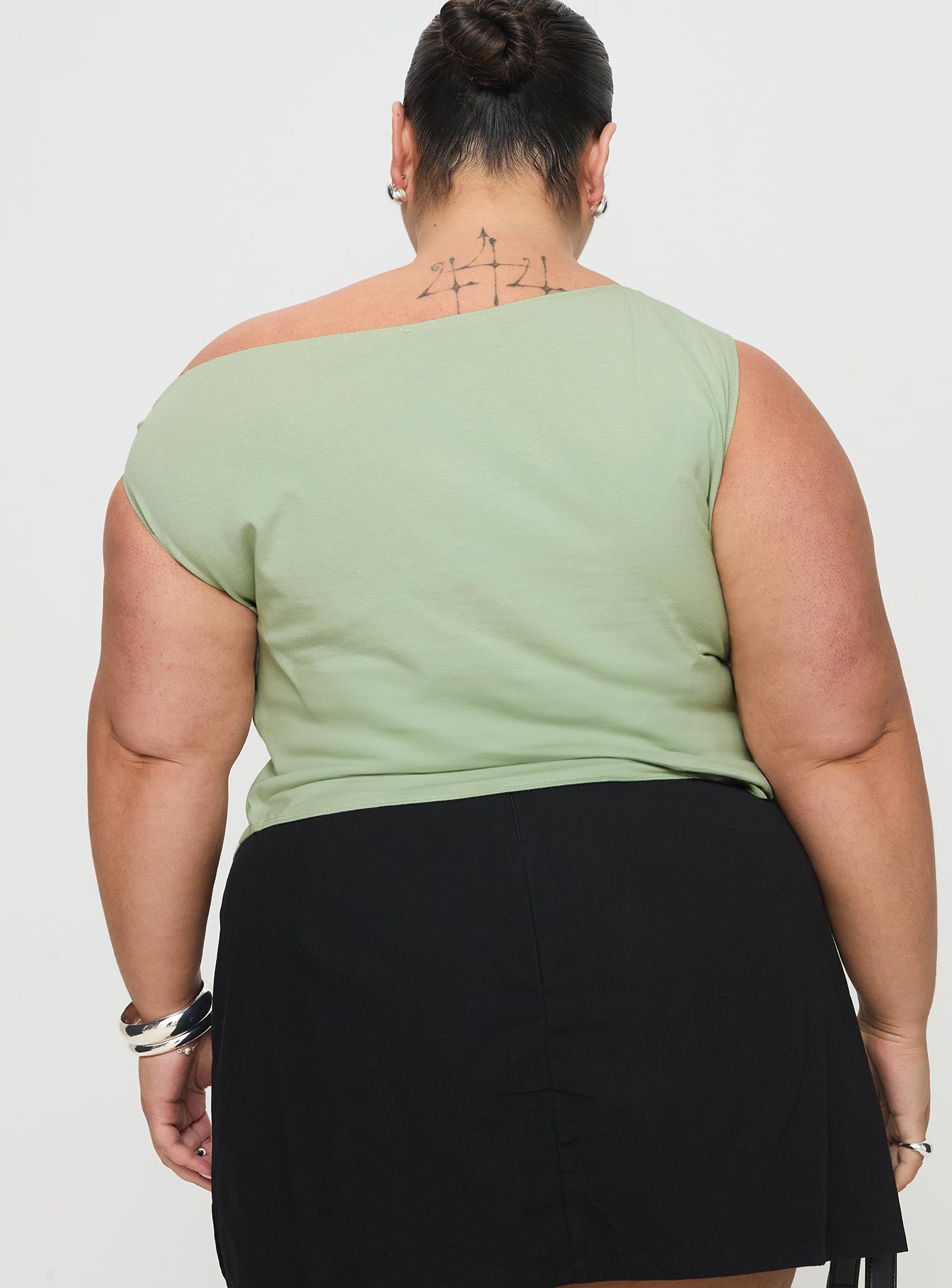 Karre Off The Shoulder Top Sage Curve - Image 4