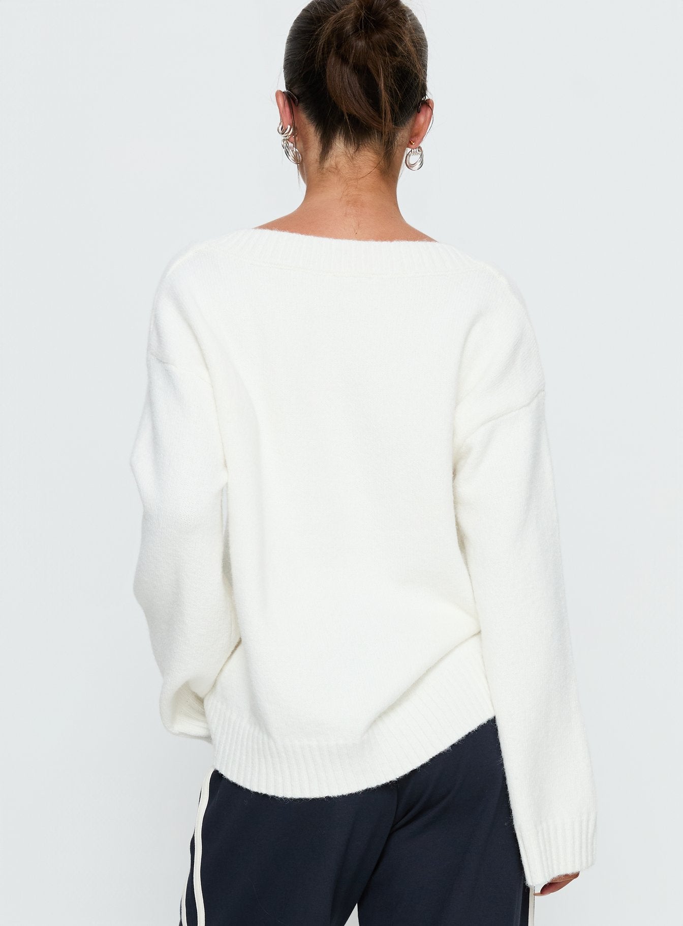 Kaileigh V Neck Knit Sweater Cream - Image 5