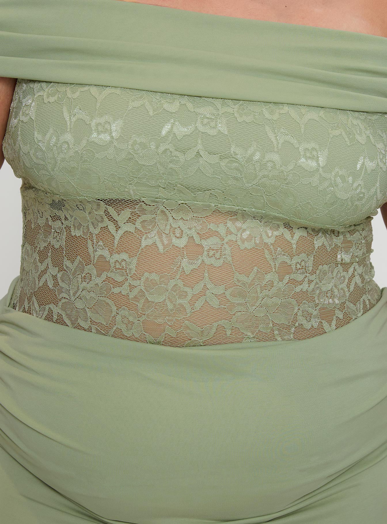 Gwendolen Off The Shoulder Maxi Dress Green Curve - Image 6
