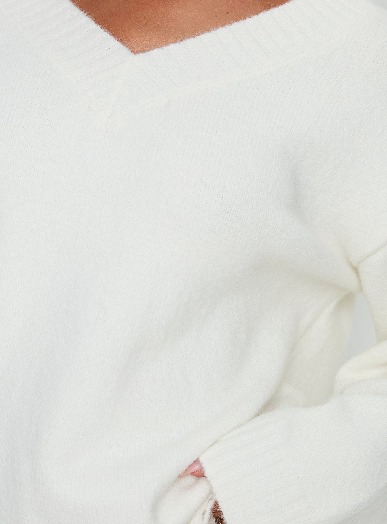 Kaileigh V Neck Knit Sweater Cream - Image 6