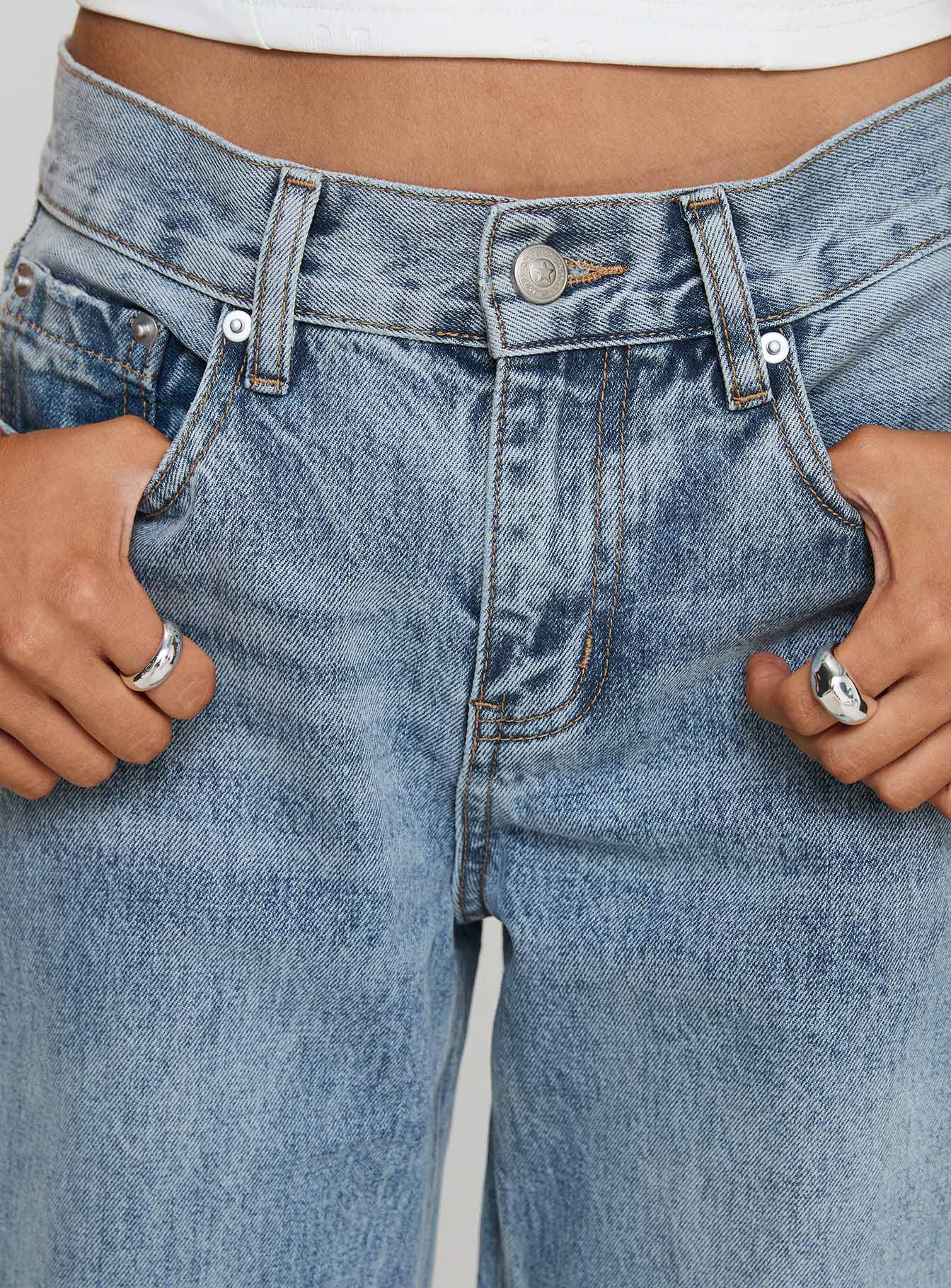 Anelli Low Rise Straight Leg Jeans Light Blue Wash - Image 6