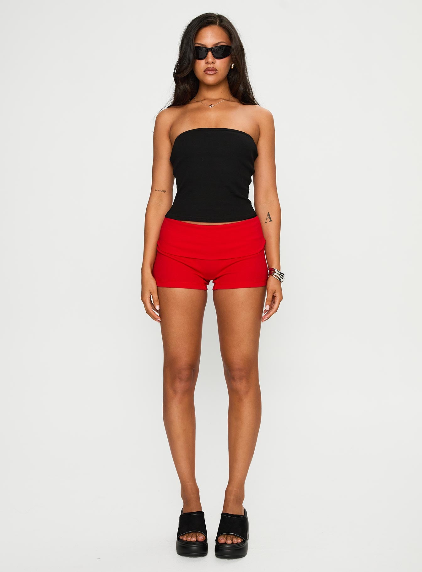 Baseline Low Rise Rib Shorts Red - Image 7