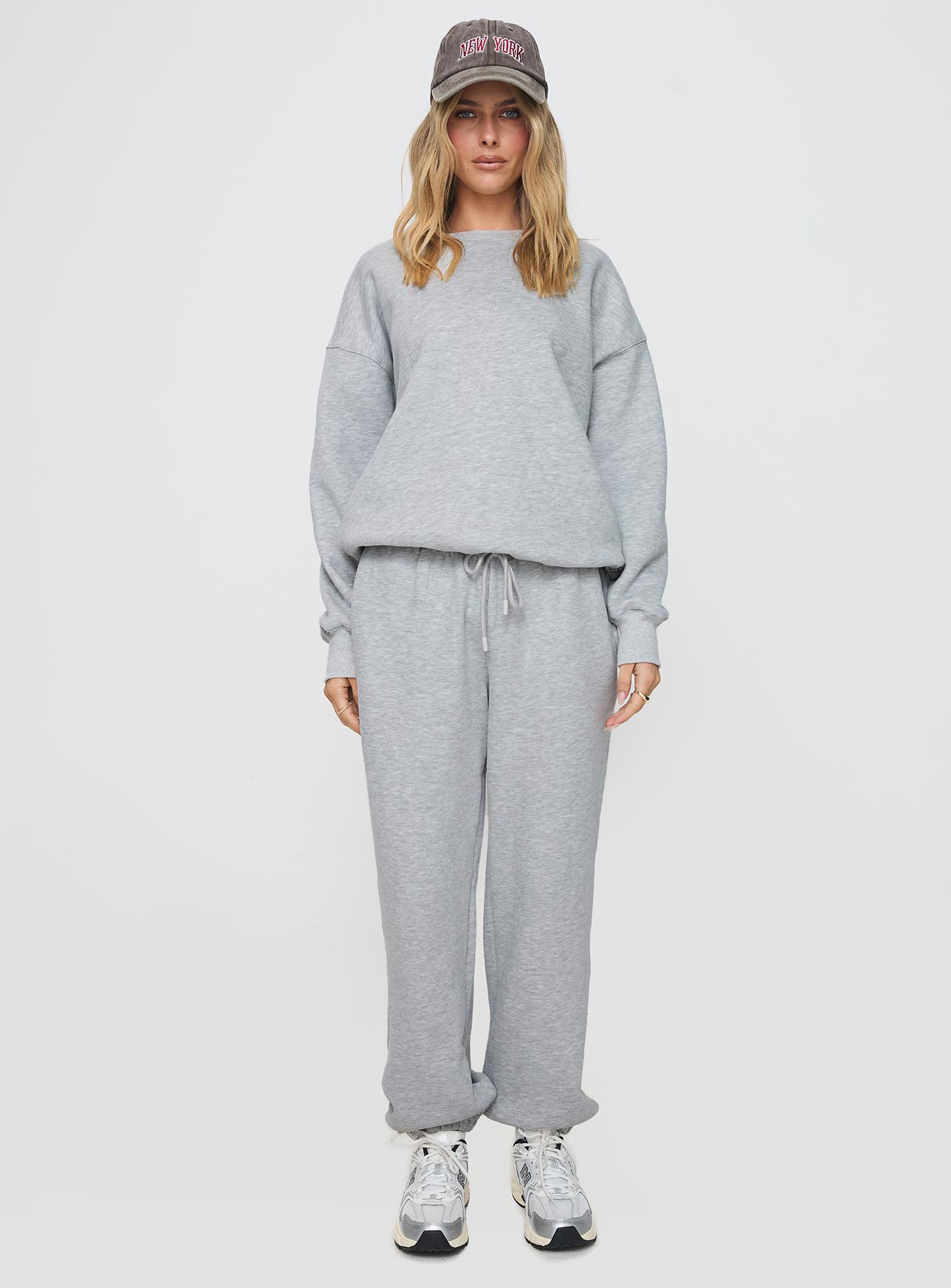 Dream Fleece Classic Crewneck Sweatshirt Grey Marle - Image 7