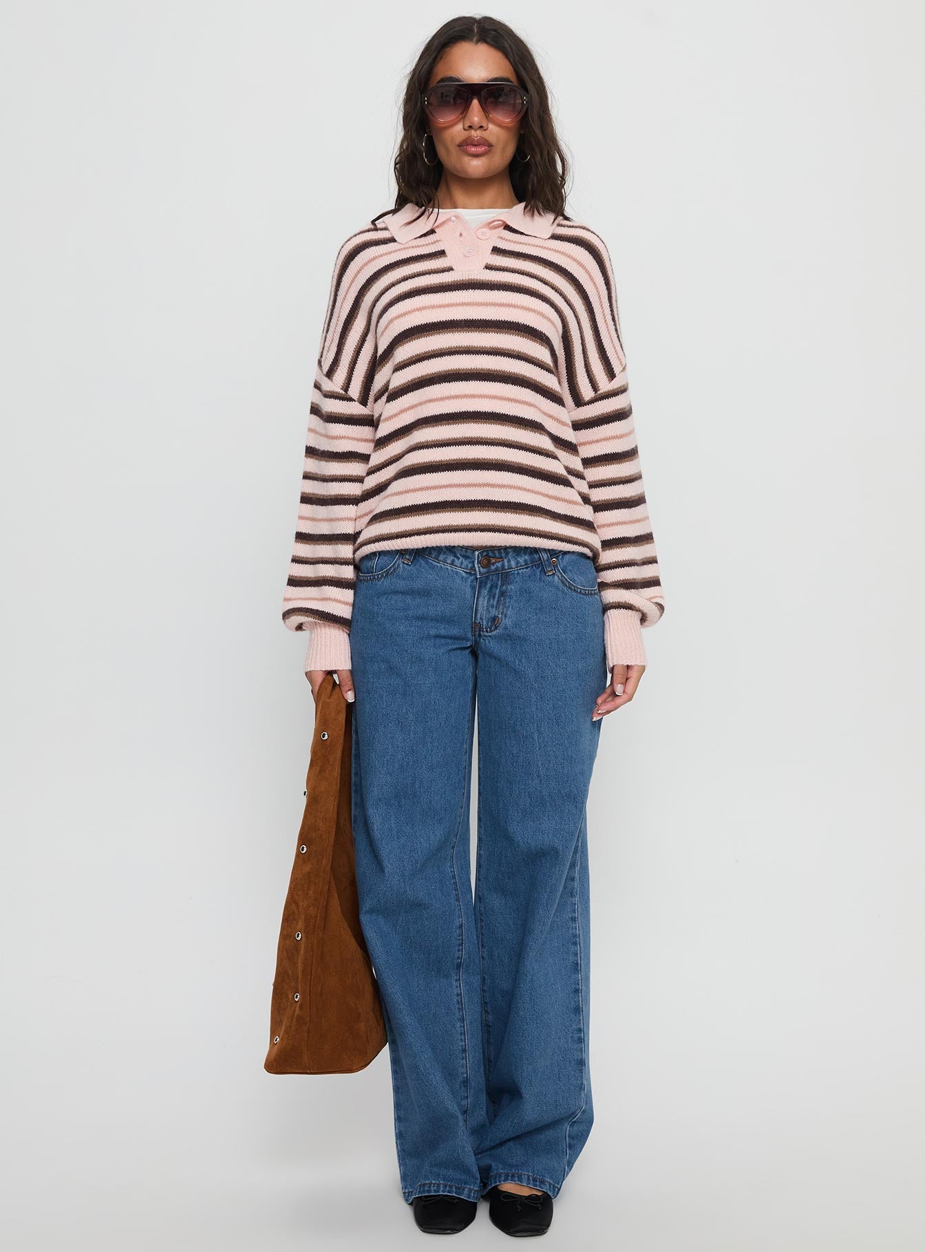 Highlands Low Rise Wide Leg Jeans Mid Blue Wash - Image 3